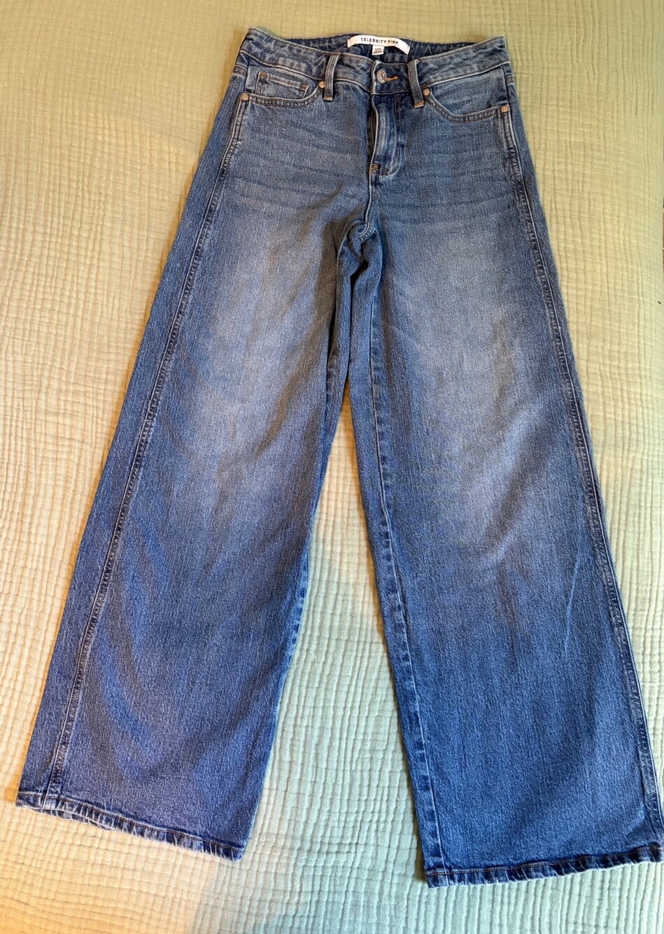 Celebrity Pink Women’s Jeans Size 1/25 High Rise Wide Leg Blue Denim Stretch